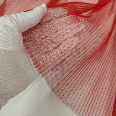 Фатин плиссе красный цвет 43