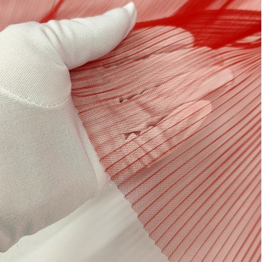 Фатин плиссе красный цвет 43