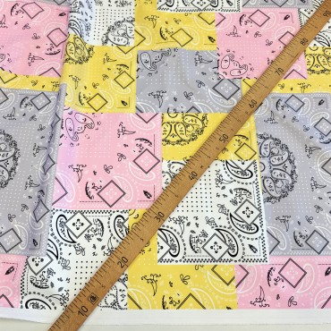 Курточная ткань Дюспо с узором пейсли в стиле пэчворк