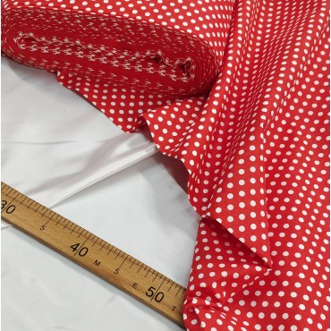 Бязь набивная красного цвета в белый горох