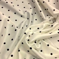 Армани шелк стрейч молочного цвета в горошек