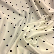 Армани шелк стрейч молочного цвета в горошек