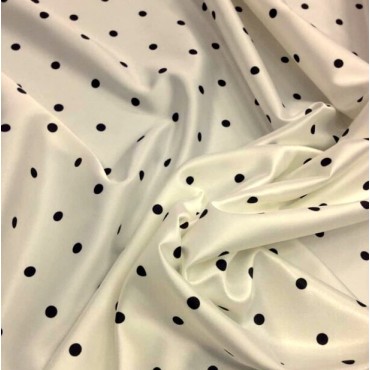 Армани шелк стрейч молочного цвета в горошек