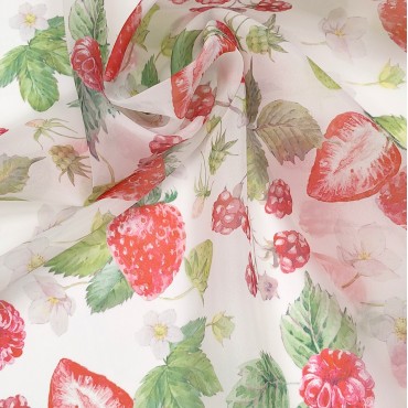 Органза матовая Виола с ягодками