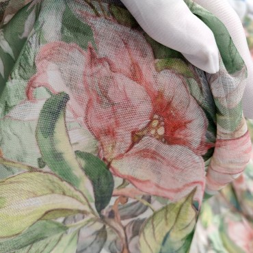 Органза Тори матовая с красивыми Розами