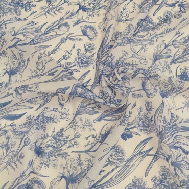 Органза матовая Виола с цветочным синим принтом