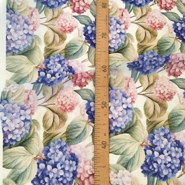 Органза матовая Виола с голубыми гортензиями