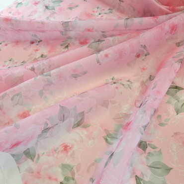 Органза матовая Виола с милыми розами