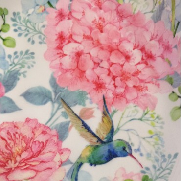 Органза матовая Виола с цветочным принтом Ранункулюс и Колибри