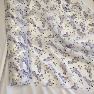 Органза матовая Виола с рисунком сирени
