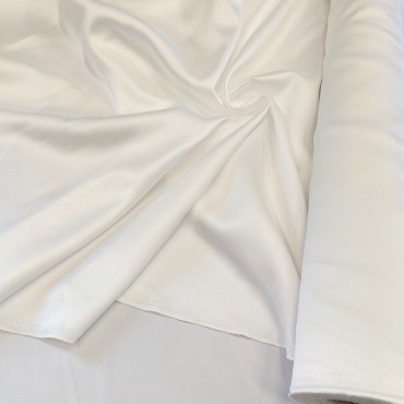 Плотная органза Прада молочный цвет