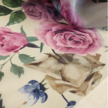 Органза матовая Виола с цветочным принтом розы