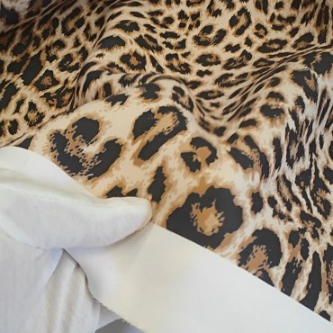 Неопрен с леопардовым принтом