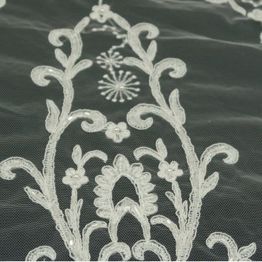 Кружевное расшитое полотно айвори цвет