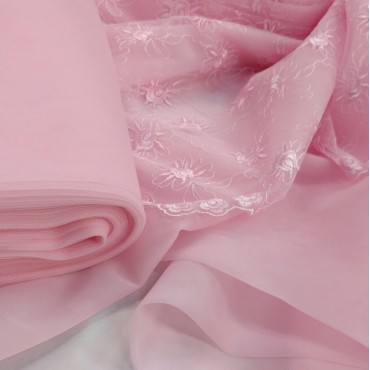 Кружевное полотно розовый цвет