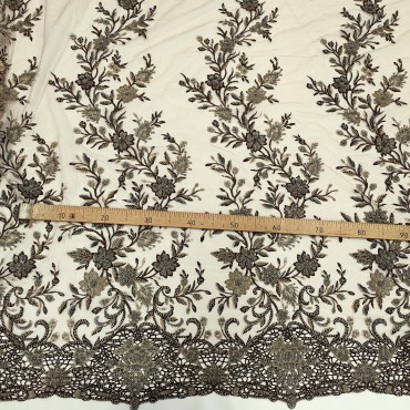 Кружевное полотно расшитое бисером