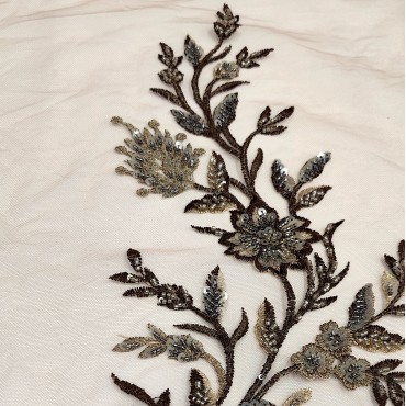 Кружевное полотно расшитое бисером