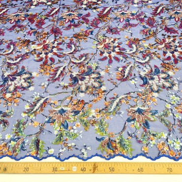 Кружевное полотно расшитое пайетками