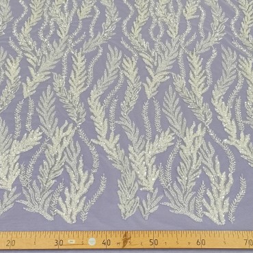 Кружевное полотно расшитое бисером и пайетками