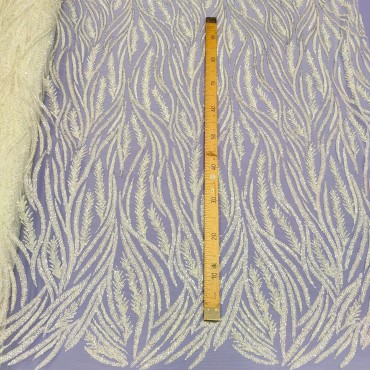 Кружевное полотно расшитое бисером и пайетками