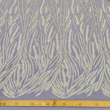 Кружевное полотно расшитое бисером и пайетками