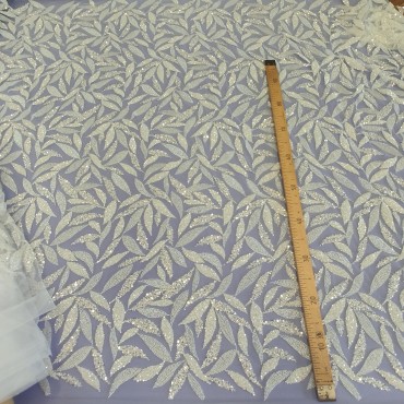 Кружевное полотно расшитое бисером и пайетками