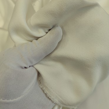 Плотный стрейч атлас CARMEN молочный цвет