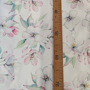 Атлас Дюпон с принтом цветочки яблони