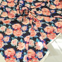 Атлас стрейч Linda с нарисованными розами и пионами