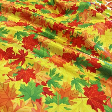 Атлас Дюпон с красивым осенним принтом