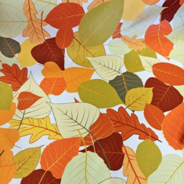 Атлас Дюпон с красивым осенним принтом