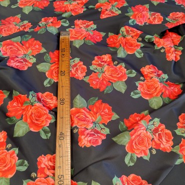 Армани шелк стрейч с красными розами