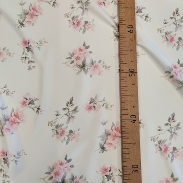 Вискозный атлас стрейч Vella с принтом розочки