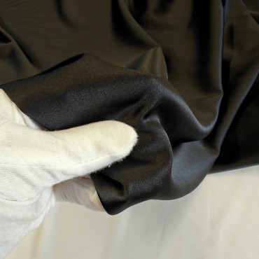 Вискозный атлас стрейч костюмно-плательный Vella черный цвет