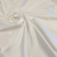 Вискозный атлас стрейч костюмно-плательный Vella молочного цвета