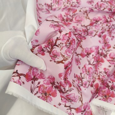 Поплин плательный с сакурой