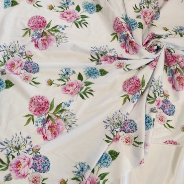 Поплин плательный с принтом розово голубая гортензия