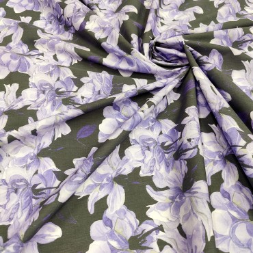 Поплин плательный с акварельными розами цвета индиго