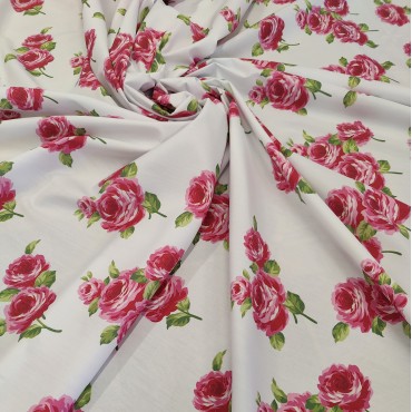 Поплин плательный с красными розами