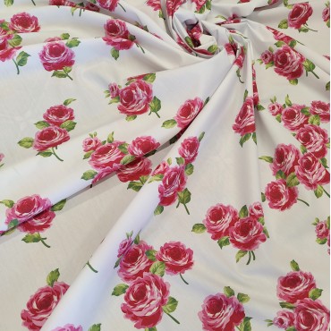 Поплин плательный с красными розами
