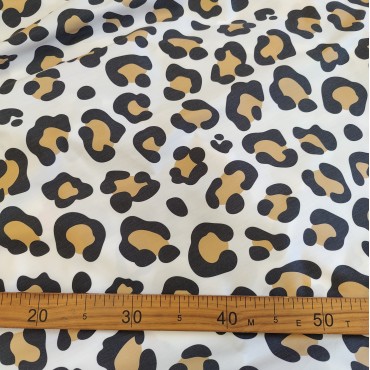 Поплин плательный с леопардовым принтом