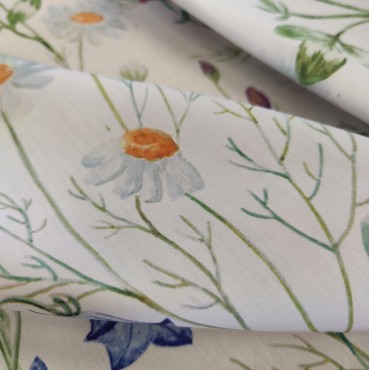 Поплин плательный с полевыми цветами