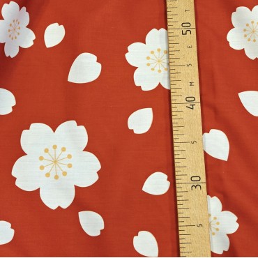 Поплин плательный с белыми цветочками японской сливы