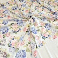 Поплин плательный с нежным цветочным принтом