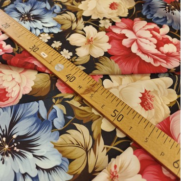 Плательный поплин с винтажным цветочным мотивом