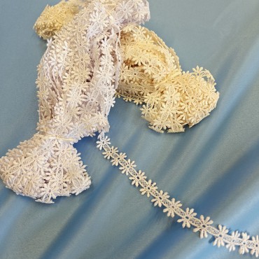 Кружево макраме узенькое белого цвета