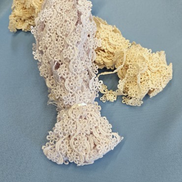 Кружево макраме узенькое белого цвета