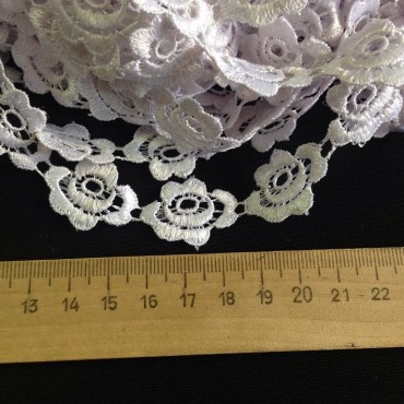 Кружево макраме узенькое белого цвета
