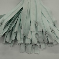 Молния неразъемная 20 см - цвет бледно мятный