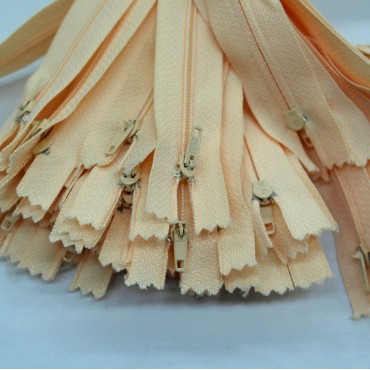 Молния неразъемная 20 см - цвет светло персиковый